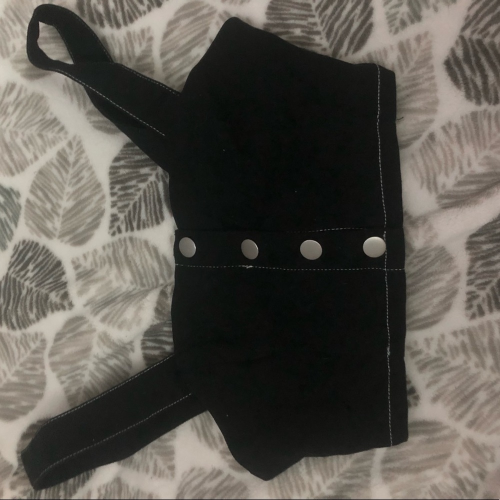 Black crop top